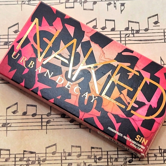 Urban Decay Other - Urban Decay Sin Eyeshadow Palette